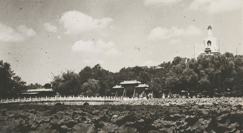 北京名所.Photos of Peking.八册.美丽照相馆.约拍摄于1935年