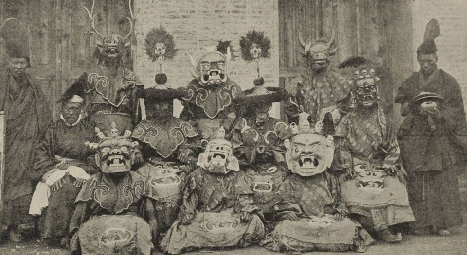 跨越长江流域.The Yangtze Valley and Beyond.By Isabella Bird.插图照片.1899年