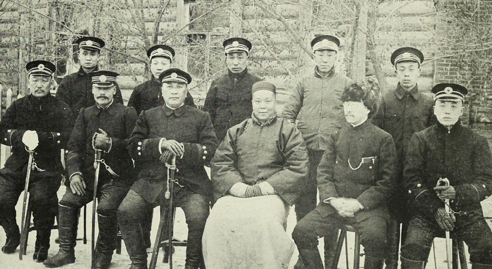哈尔滨傅家甸防疫撮影.Views of Harbin.Fuchiatien.taken during the plague epidemic.上海商务印书馆出版.1911年