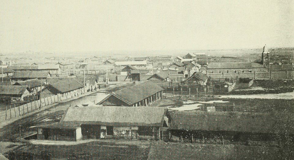 哈尔滨傅家甸防疫撮影.Views of Harbin.Fuchiatien.taken during the plague epidemic.上海商务印书馆出版.1911年
