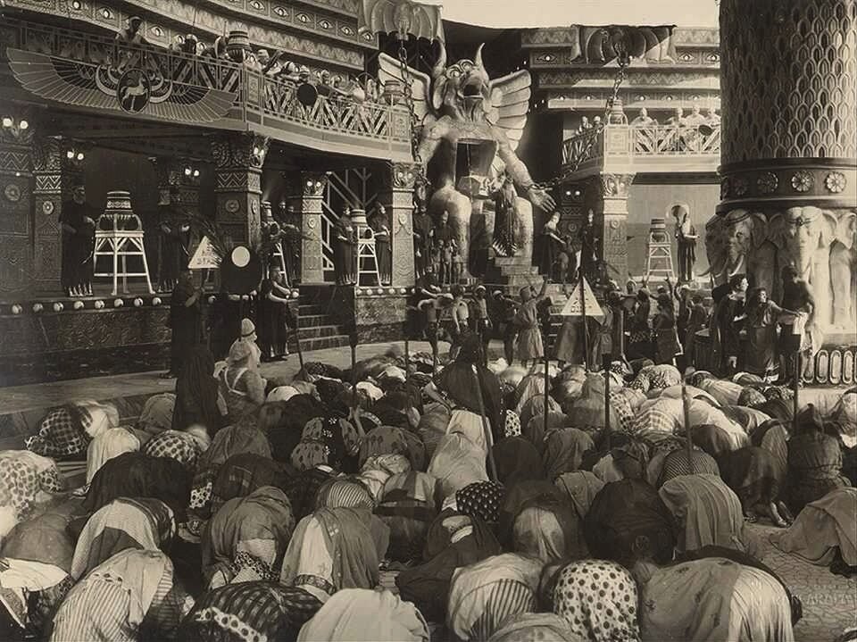 1914.卡比莉亚 默片黑白 标清 意大利冒险战争 豆瓣8.0 Cabiria.DVDRip.XviD-SAPHiRE