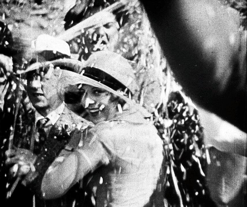 1928.孤独 默片中字 黑白 高清 美国喜剧爱情 豆瓣7.8  Lonesome.BD.CC.MiniSD-TLF