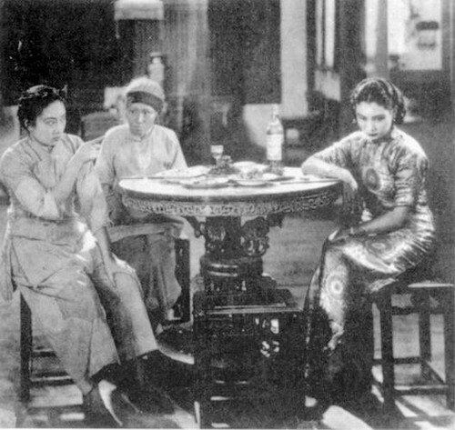 1933.姊妹花 默片黑白 高清有水印 豆瓣7.2 胡蝶