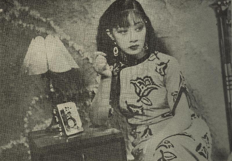 1934.女儿经 默片黑白 爱情片 高清有水印 豆瓣7.3 胡蝶