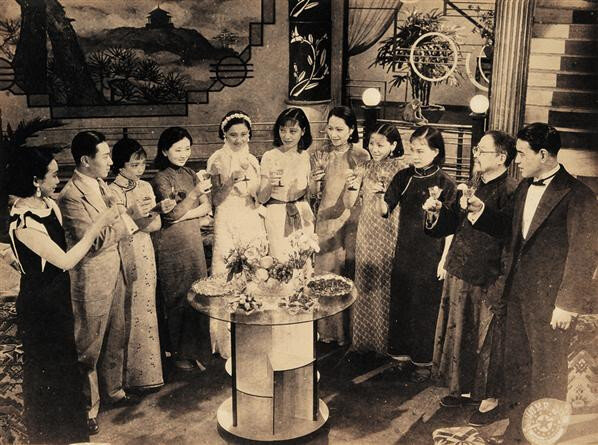 1934.女儿经 默片黑白 爱情片 高清有水印 豆瓣7.3 胡蝶
