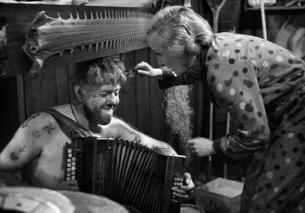1934.亚特兰大号 黑白 中字 法国爱情 高清 豆瓣8.0 L'Atalante.CC.BluRay.720p.x264.FLAC-CMCT