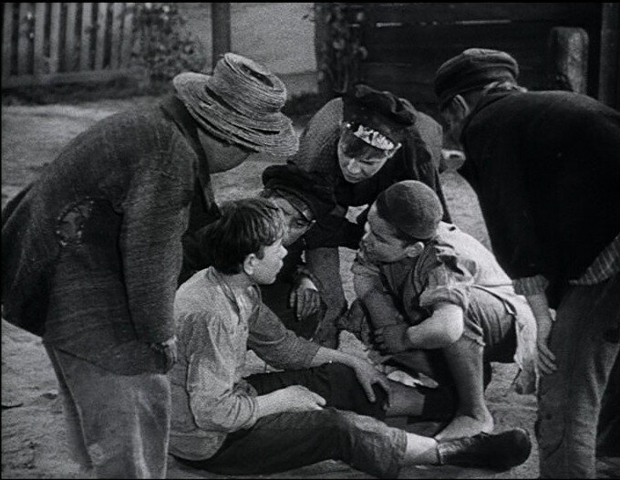 1938.我的童年 黑白高清 国语 苏联传记 豆瓣7.6 高尔基三部曲
