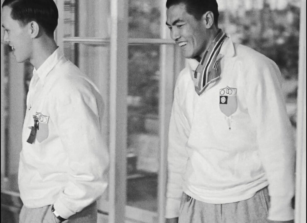 1938.奥林匹亚2.-.美的祭典.黑白中字 清晰 德国纪录片 豆瓣8.9 Olympia.II.-.Fest.der.Schoenheit.D9.German.MiniSD-TLF
