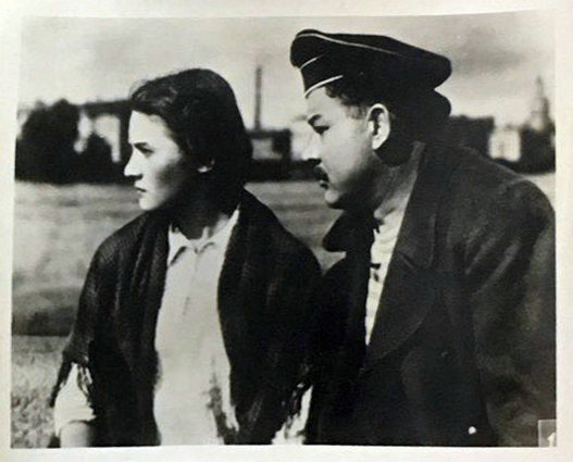 1939.列宁在1918 黑白 国俄双语 清晰 苏联历史 豆瓣8.2.Lenin.v.1918.godu.Xvid.DVDRip.AC3