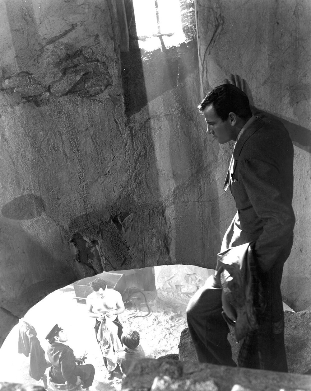 1940.海外特派员. 黑白 战争 高清 美国悬疑爱情战争 豆瓣7.1 Foreign.Correspondent.BD.CC.MiniSD-TLF