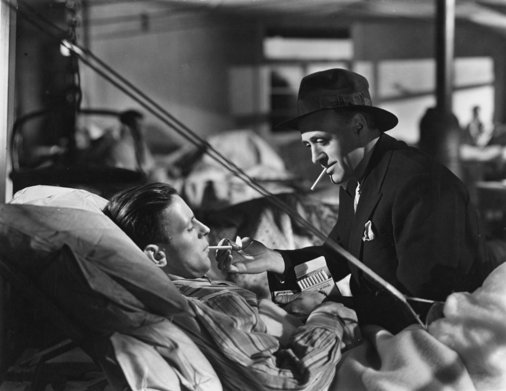 1946.绿色惨案 黑白中字 英国悬疑惊悚 高清 豆瓣6.8.Green for Danger.DVD.X264.AAC.HALFCD