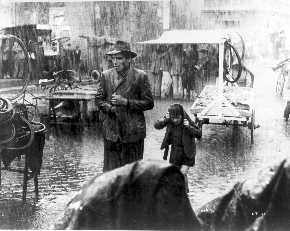 1948.偷自行车的人 黑白 中字 国意双语 高清 意大利犯罪 豆瓣9.1 Ladri.di.Biciclette.BluRay.720p.x264.AC3.2Audios-CMCT
