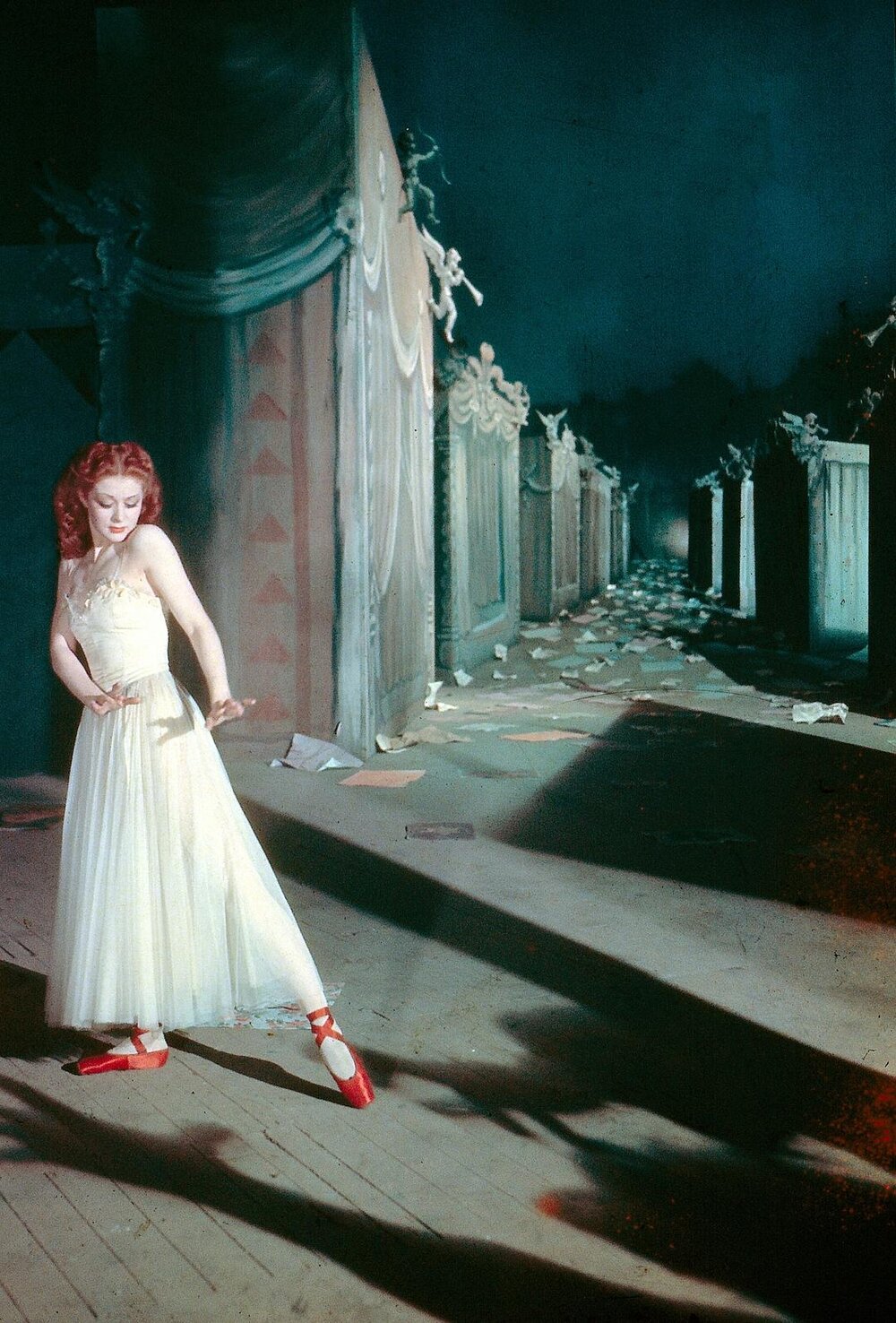 1948.红菱艳.彩色 中字 国英双语 高清 英国爱情音乐 豆瓣8.3 The.Red.Shoes.BD.CC.Proper.2Audio.MiniSD-TLF