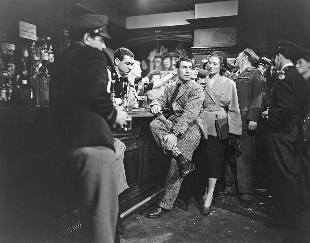 1949.小后屋 黑白 中字 高清 英国爱情惊悚战争 豆瓣7.1.The.Small.Back.Room.D9.CC.MiniSD-TLF