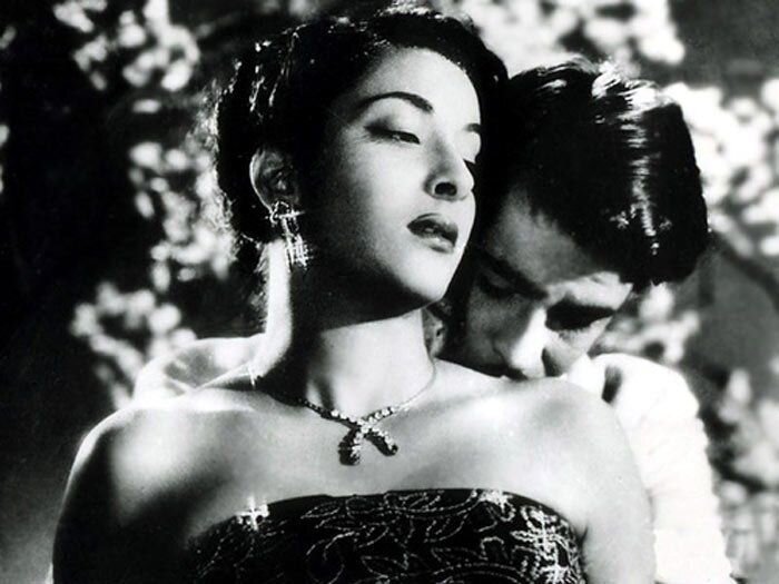 1951.流浪者 黑白 中字 国印双语 印度歌舞爱情 高清 豆瓣8.4 Awaara.DVDRip.XviD