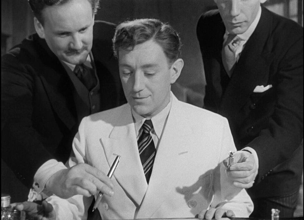 1951.白衣男子 黑白 中字 英国喜剧科幻 高清 豆瓣7.6