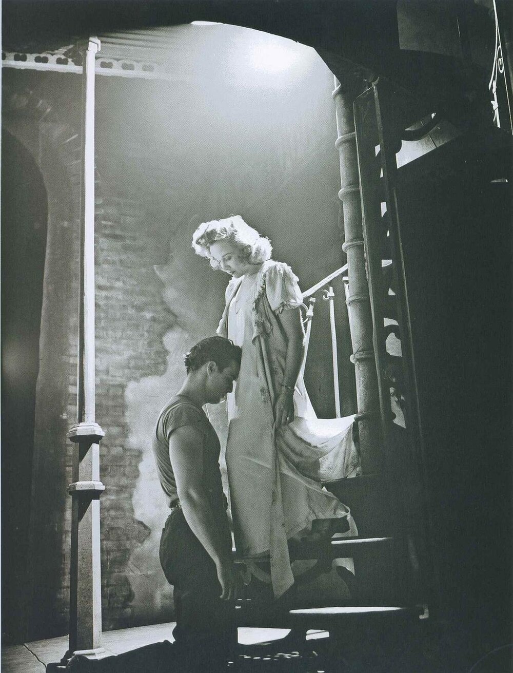 1951.欲望号街车 黑白 中字 国英双语 美国剧情 高清 豆瓣8.4 A.Streetcar.Named.Desire.BluRay.720p.x264.AC3.3Audios-CMCT
