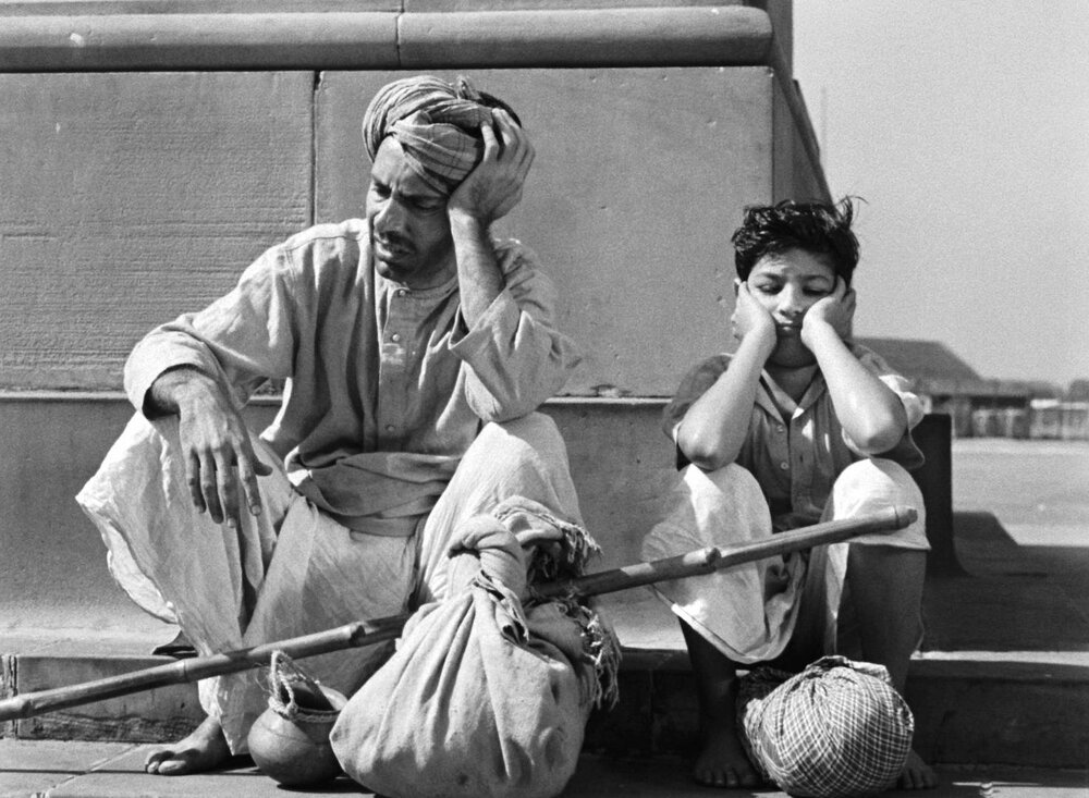 1953.两亩地 黑白 中字 国英双语 印度剧情 标清 豆瓣8.0 Do Bigha Zamin.DVDRip.640x480.x264.ac3.2Audio