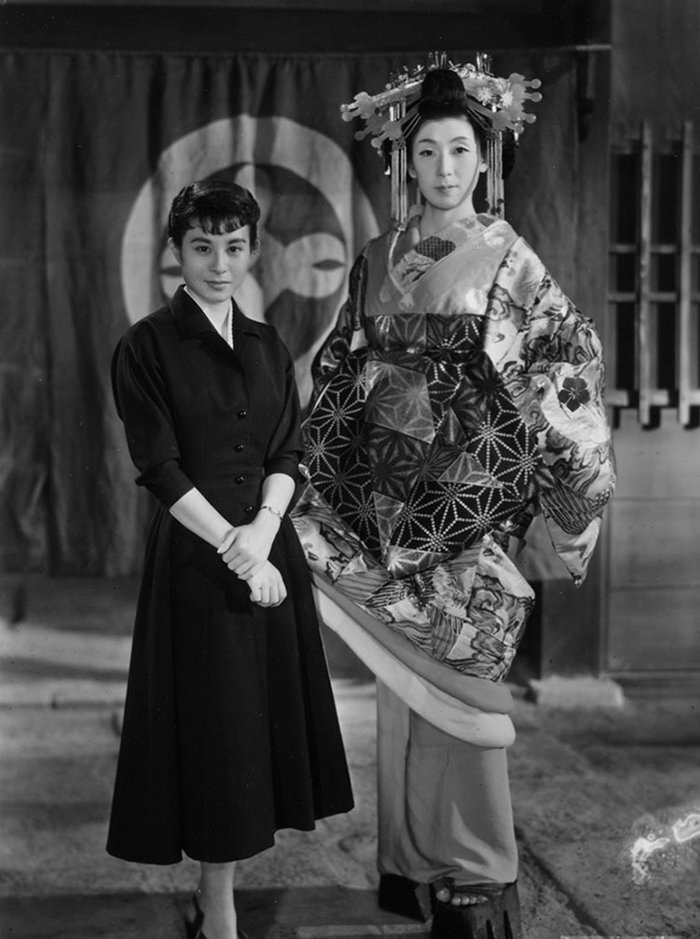 1954.谣言的女人 黑白 中字 日本爱情 高清 豆瓣7.8 The.Woman.In.The.Rumor.BD.MiniSD-TLF