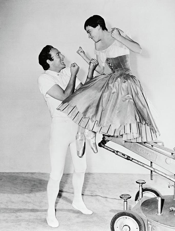1955.水晶鞋 彩色无字 美国爱情歌舞 高清有水印 豆瓣7.3 The Glass Slipper