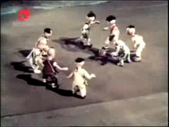 1957.一个新足球 彩色 标清