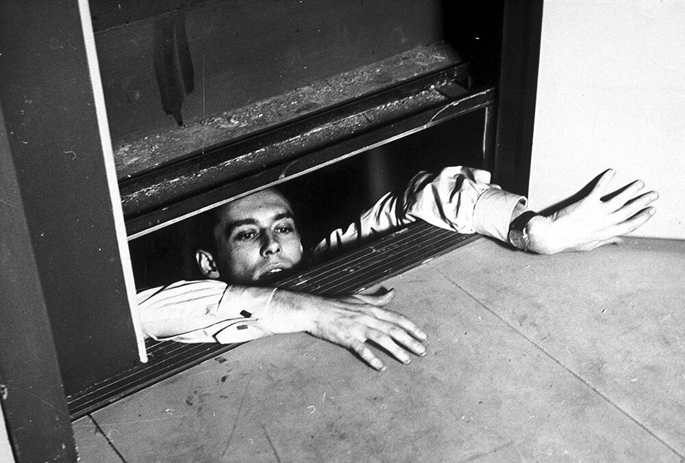 1958.通往绞刑架的电梯 黑白 中字 法国惊悚犯罪黑色 高清 豆瓣8.2 Ascenseur pour l'échafaud