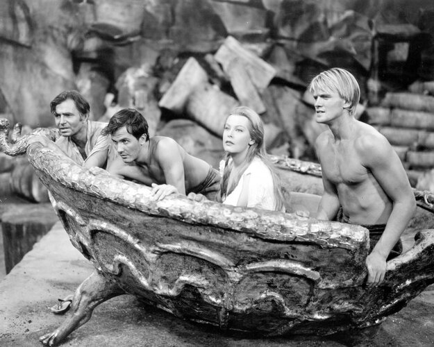 1959.地心游记 彩色 中字 美国科幻冒险 高清 豆瓣7.8 Journey to the Center of the Earth