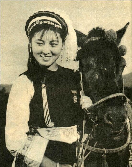 1959.五朵金花 彩色 高清 长影爱情歌舞 豆瓣8.2