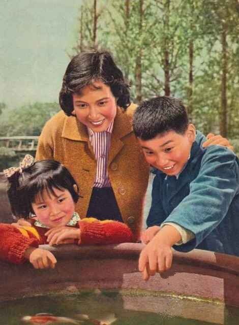 1961.春催桃李 黑白高清.上影 豆瓣无分