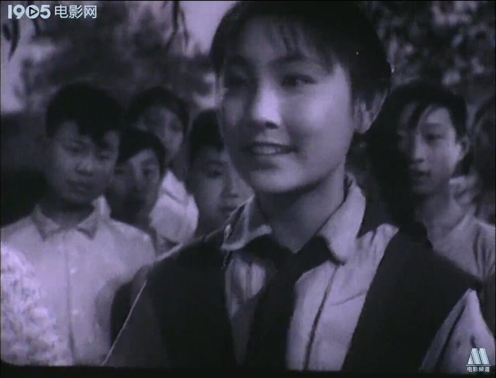 1961.暑假的礼物 黑白高清偏暗.长影 豆瓣无分