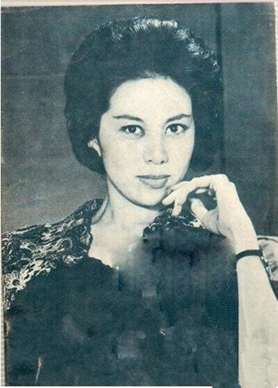 1962.红蝙蝠公寓 黑白 标清 香港悬疑惊悚 豆瓣7.6