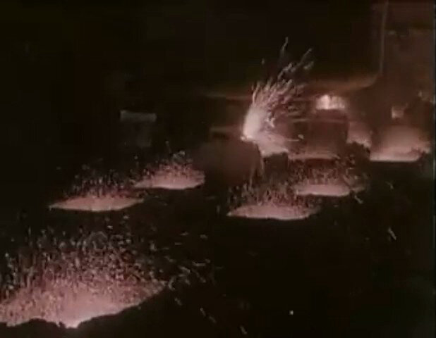 1962.炉火正红 彩色高清.长影 豆瓣无分