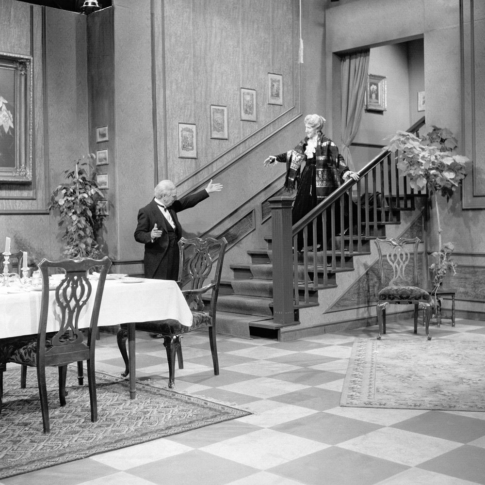 1963.九十大寿 黑白无字 德瑞喜剧短片 标清 豆瓣8.2 Geburtstag oder Dinner for One