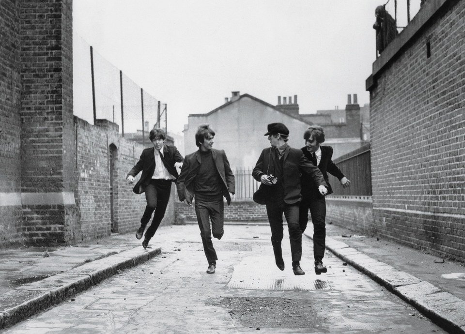 1964.一夜狂欢.黑白 中字 高清 英国喜剧音乐 豆瓣8.5 A.Hard.Day's.Night.HR-HDTV.AC3.1024X576.x264