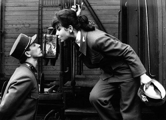 1966.严密监视的列车.黑白 中字 捷克喜剧爱情战争 豆瓣8.1 Closely.Watched.Trains.D5.HALFCD-TLF