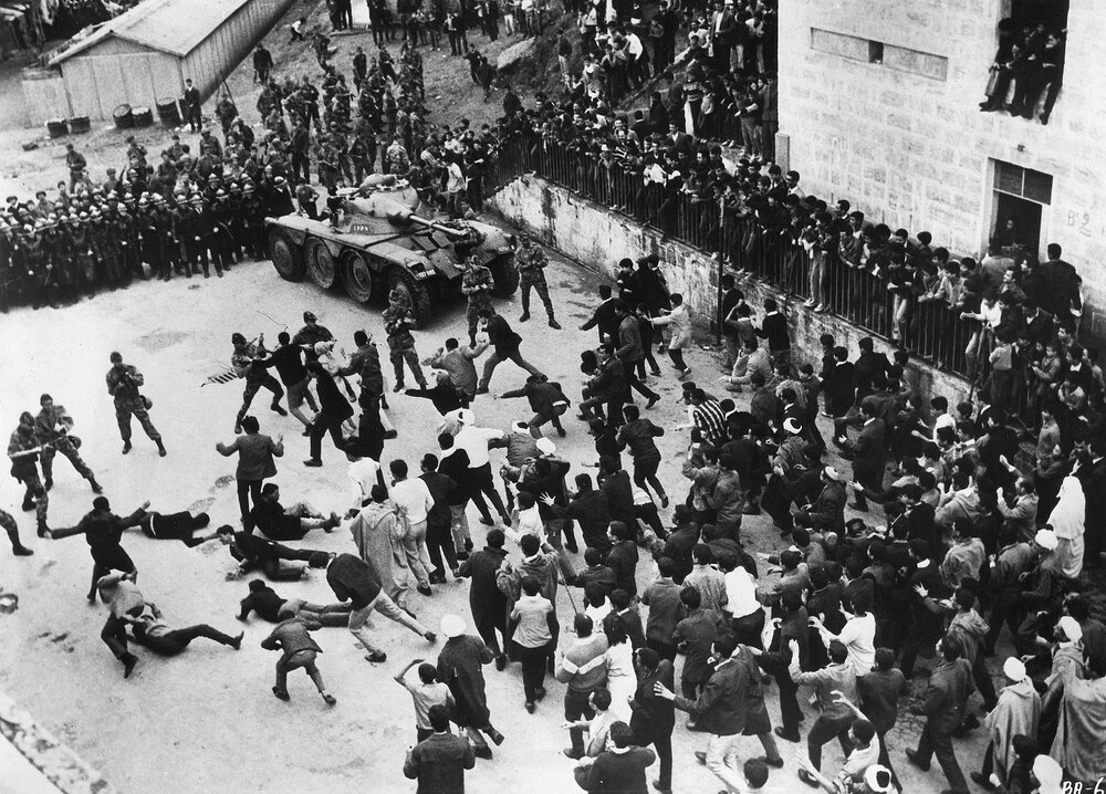 1966.阿尔及尔之战 黑白 中字 意阿历史战争 高清 豆瓣8.6 The.Battle.Of.Algiers.1080p.BluRay.H264.AAC-RARBG