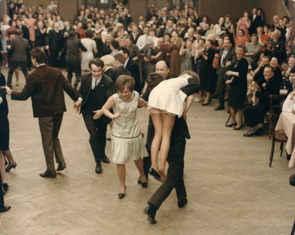 1967.消防员舞会 彩色 中字 捷克意大利喜剧 高清 豆瓣8.0 .The.Firemen's.Ball.D5.MiniSD-TLF