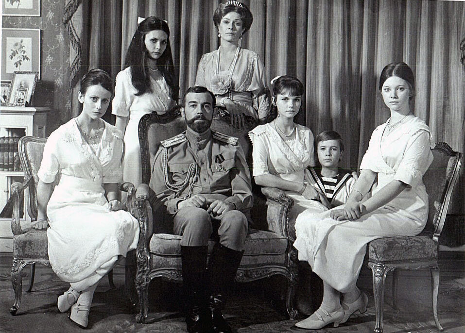 1971.俄宫秘史.彩色 中字 高清 英国传记历史战争 豆瓣7.9 nicholas.and.alexandra.720p.bluray.x264
