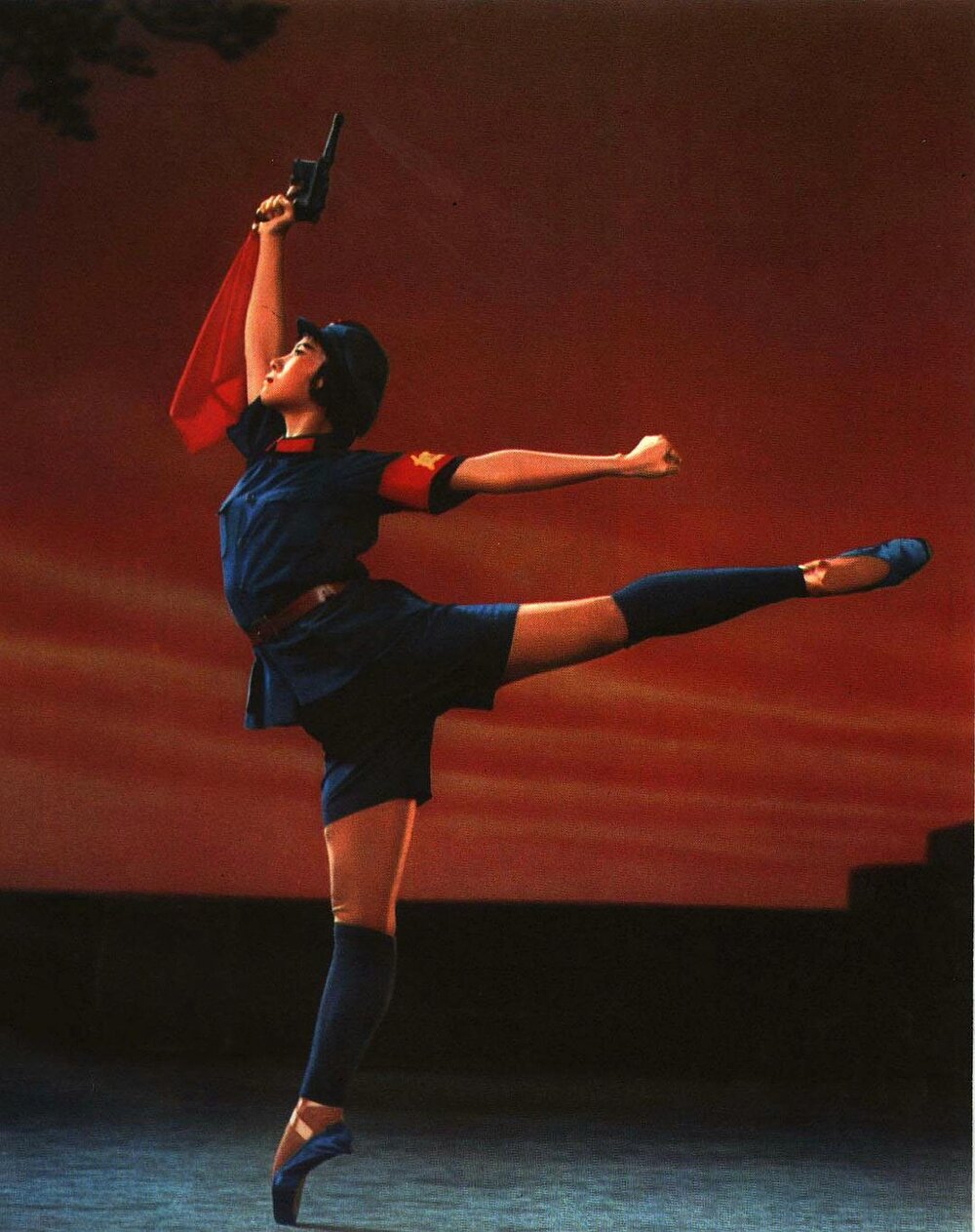 1971.红色娘子军 彩色 清晰版 八一音乐歌舞片 豆瓣8.0