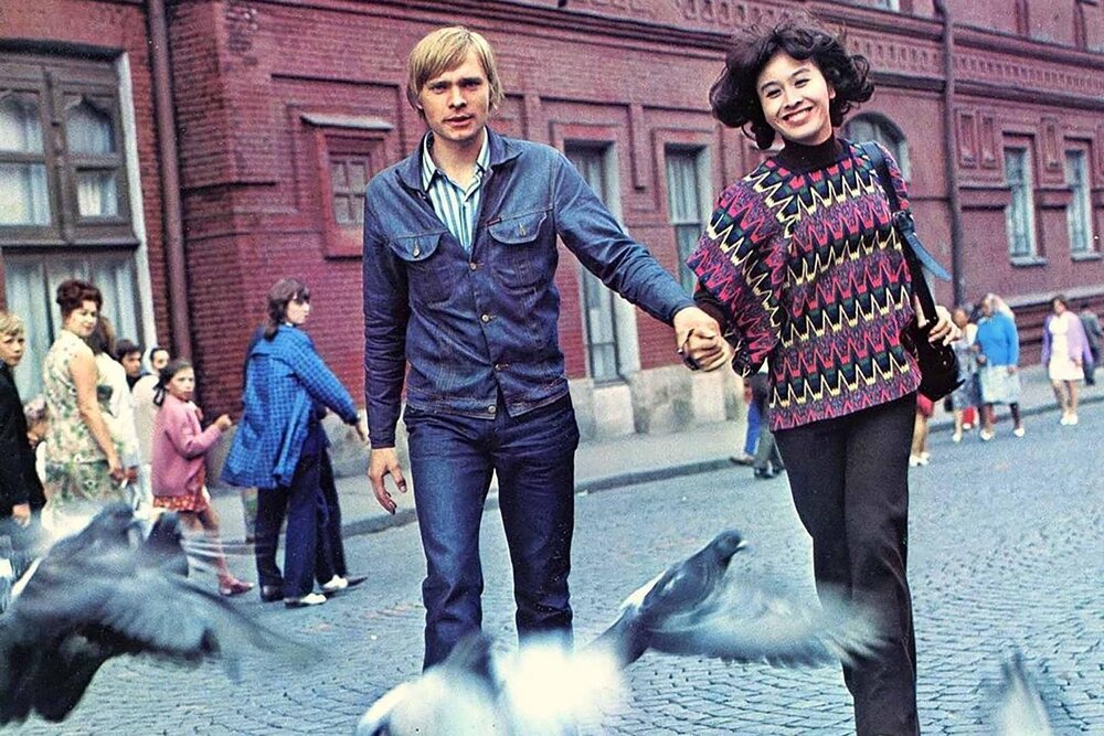 1974.莫斯科之恋 彩色 国语 清晰版 苏日爱情 豆瓣6.6.мелодии.белой.ночи