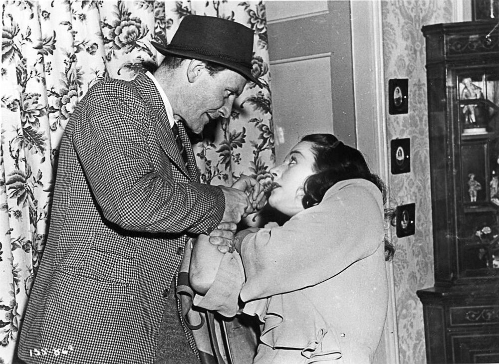 1947.他们使我成为亡命徒. 黑白中字 高清 英国犯罪 豆瓣7.3 They.Made.Me.A.Fugitive.720p.BluRay