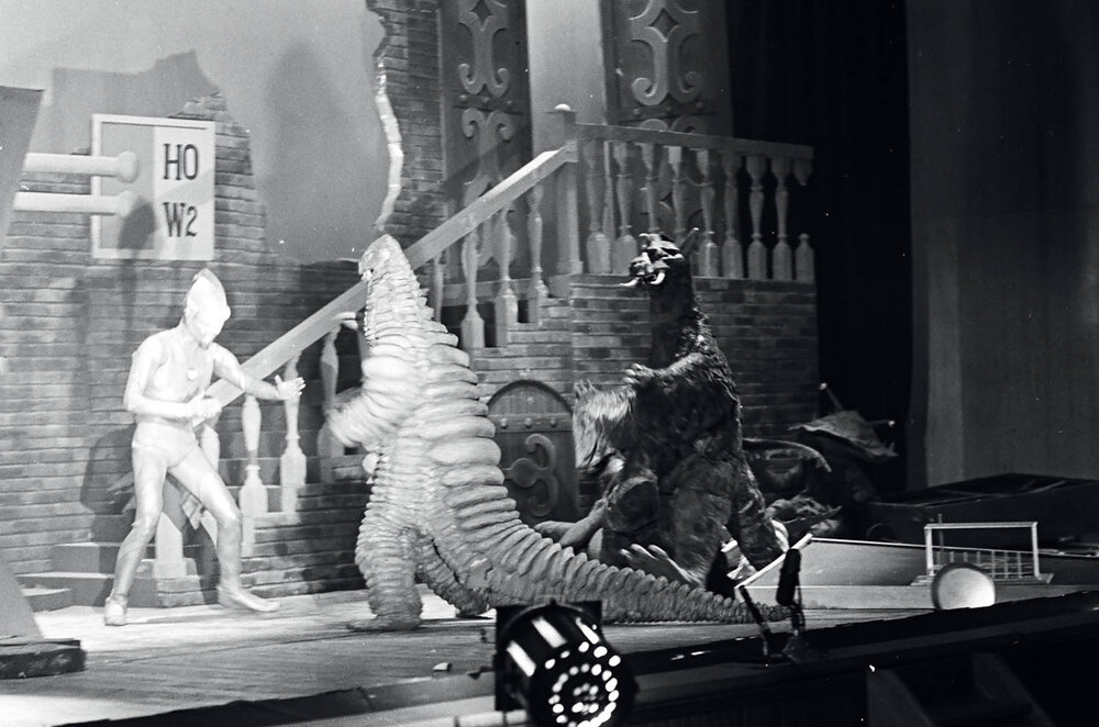 1966.奥特曼 前夜祭 奥特曼诞生 黑白中字 标清 日本纪录片 豆瓣8.6