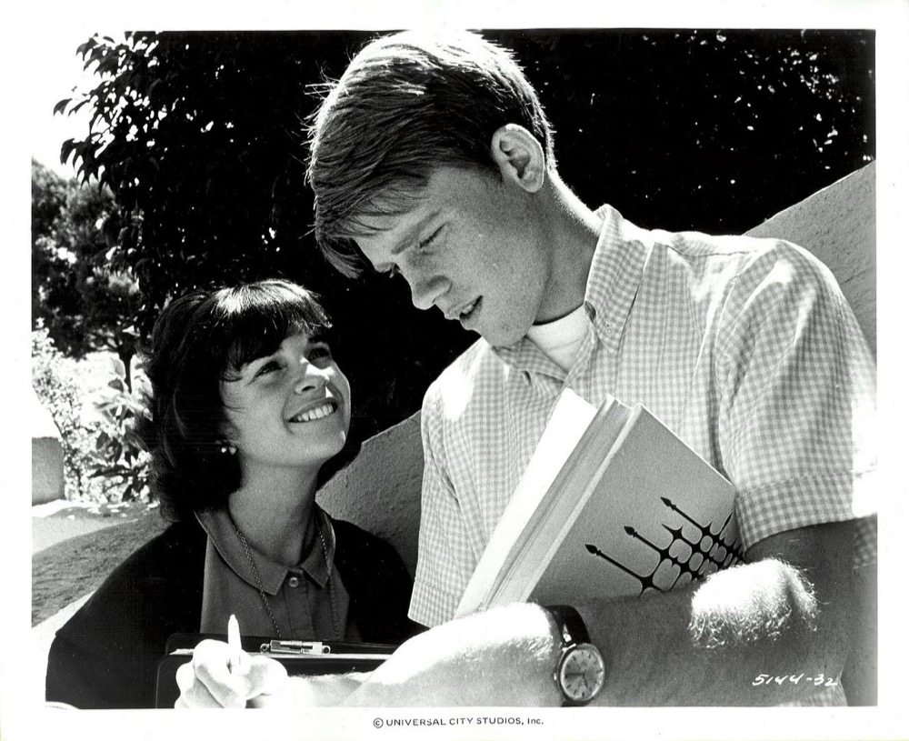 1973.美国风情画 彩色 中字 美国喜剧爱情 豆瓣7.7 American.Graffiti.HDTV.MiniSD-TLF