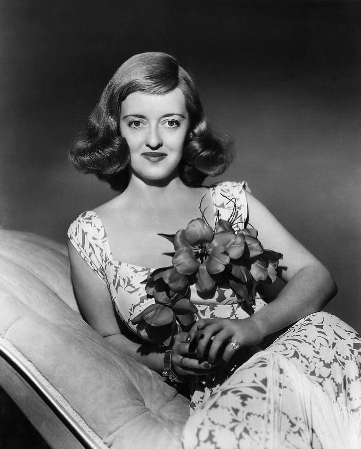 1942.晚餐的约定 黑白 中字 美国喜剧爱情 高清 豆瓣6.9 The man who came to Dinner. Bette Davis