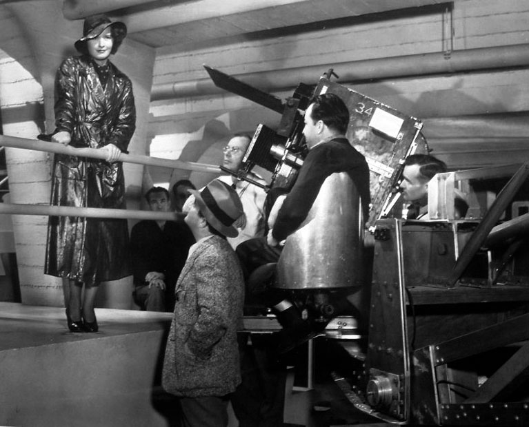 1937.名医拒贿记 黑白无字 美国犯罪 高清 豆瓣无分 internes.can't.take.money.D9.jz