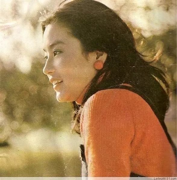 1976.不一样的爱 彩色高清 爱情 台湾 豆瓣5.8 1080P