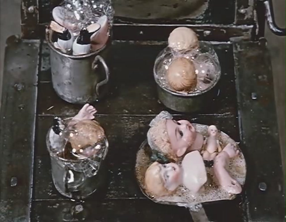 1971年《荒唐童话》