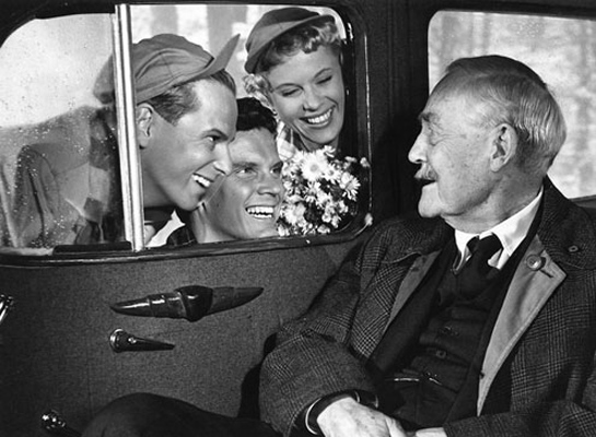1957.野草莓 黑白 中字 高清 瑞典爱情 豆瓣8.8 Wild.Strawberries.CC.BluRay.720p.x264.AC3-CMCT