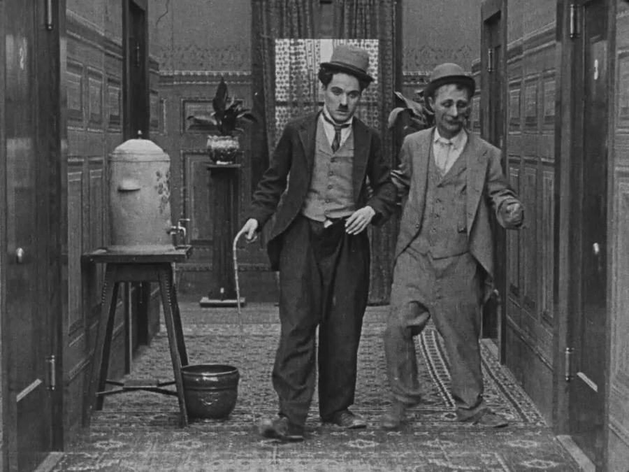 [漫漫长夜].A.Night.Out.1915.BluRay.1080p.x264.FLAC-CMCT